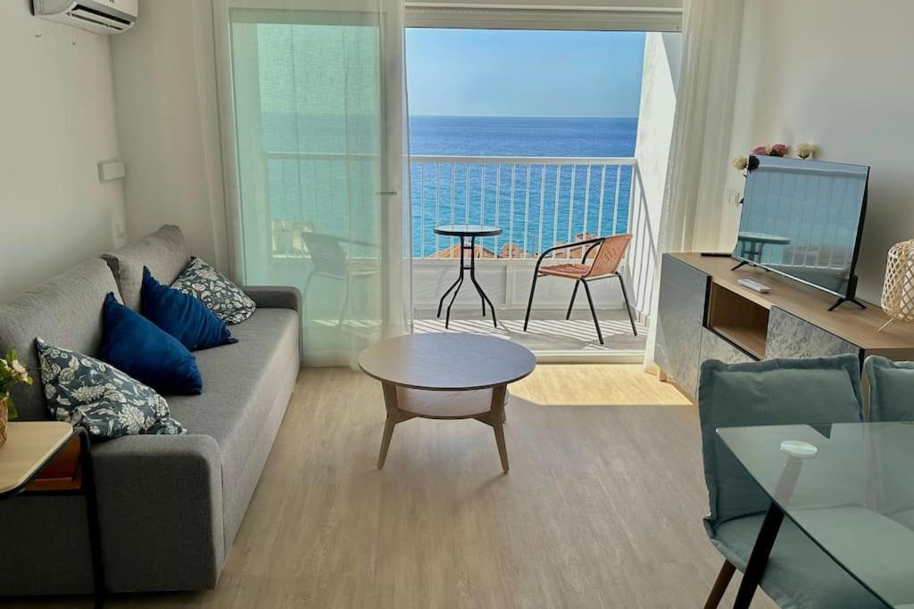 New With Amazing Sea Views *